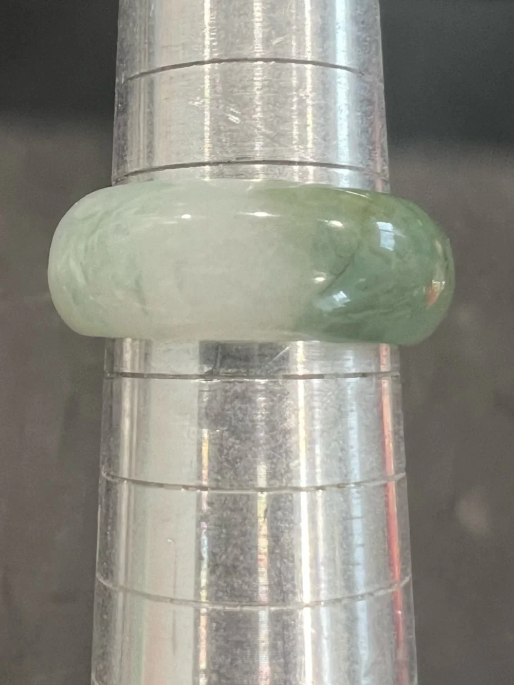 Green Jade Band Ring - Women Jewelry - Picture 1 of 4